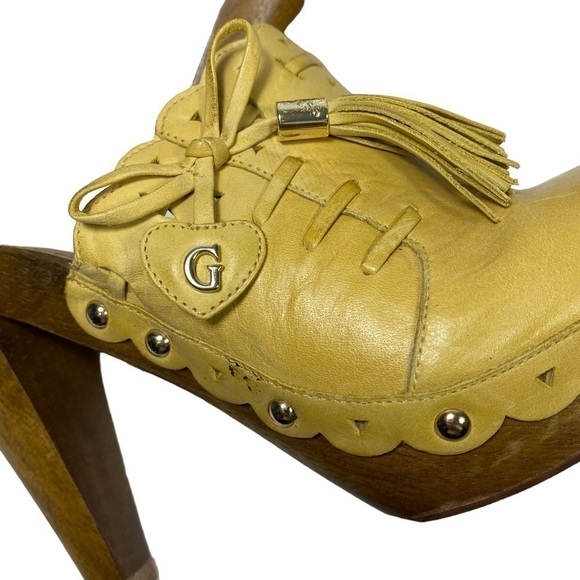 Guess Yellow Heeled Clogs - Picture 5 of 11
